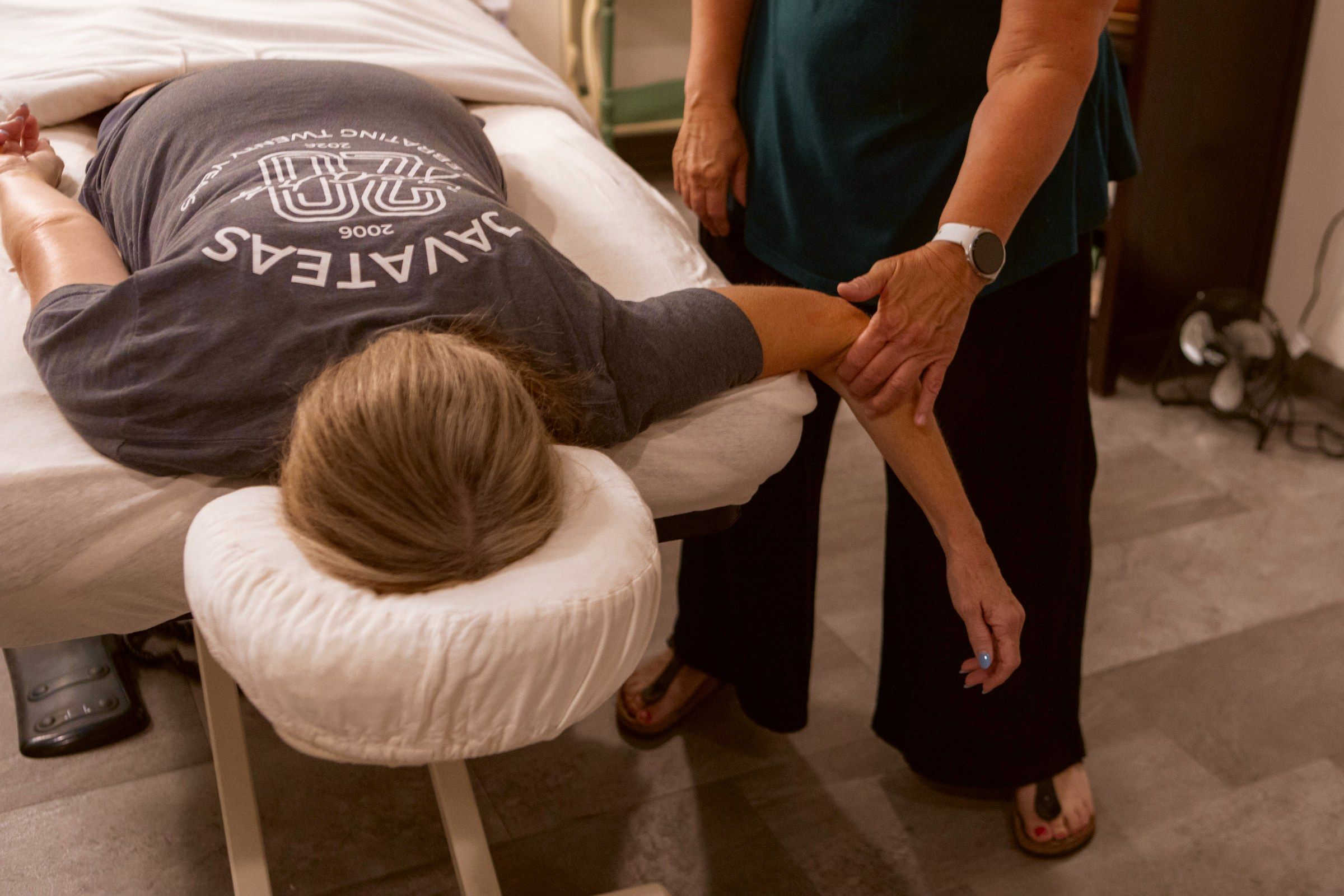 Trager with Melissa: releasing the arm, neck and shoulder by swinging the forearm
